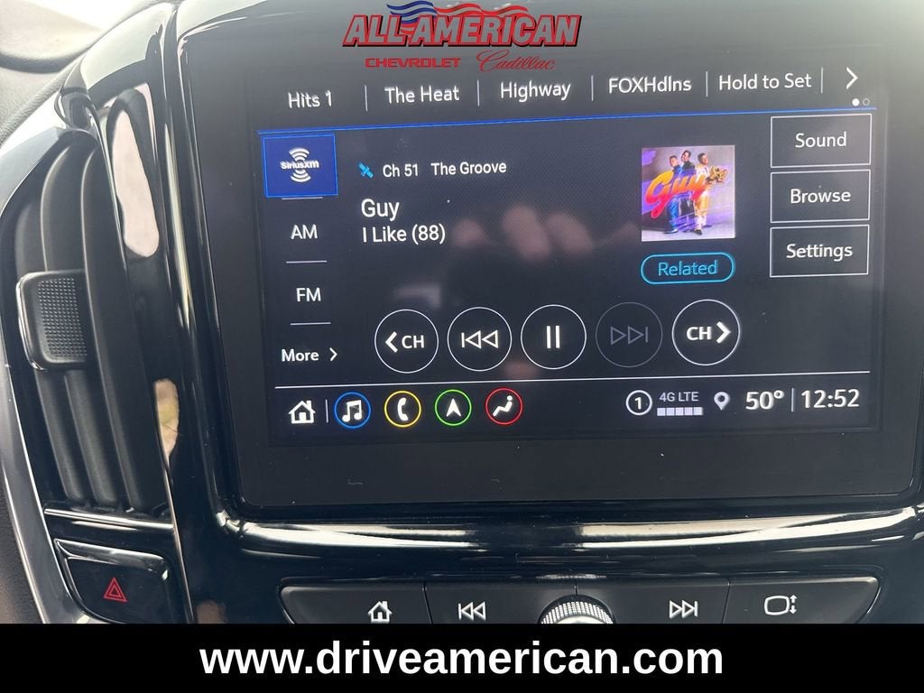 2023 Chevrolet Traverse LT Leather