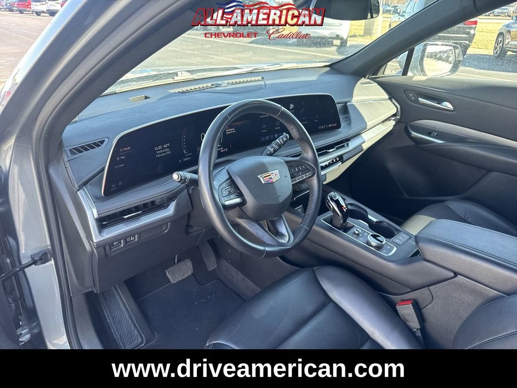 2025 Cadillac XT4 Premium Luxury