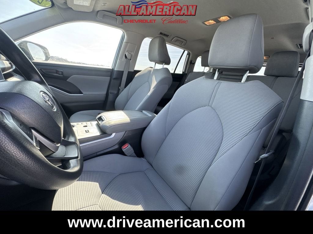 2023 Toyota Highlander L