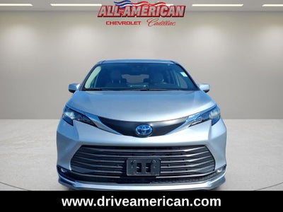 2025 Toyota Sienna XLE