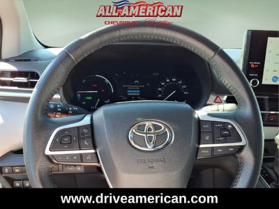 2025 Toyota Sienna XLE