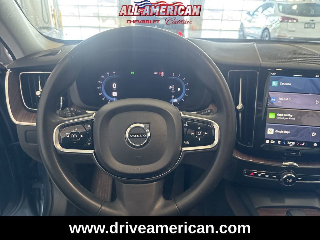 2024 Volvo XC60 Plus Dark Theme