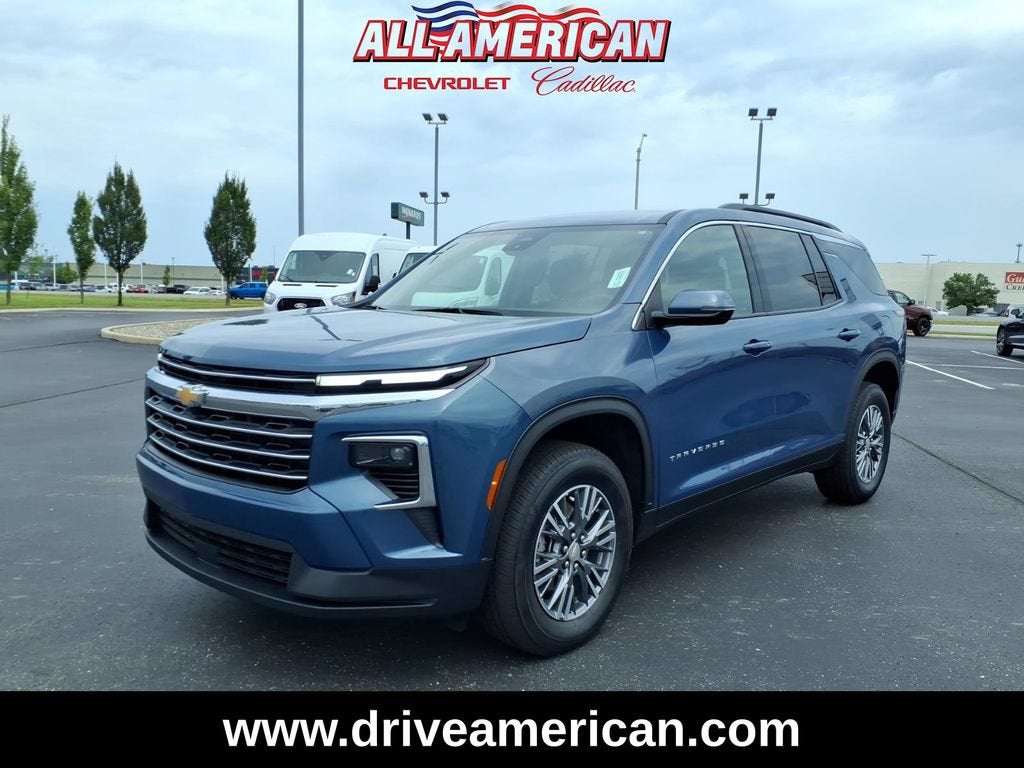 2025 Chevrolet Traverse LT