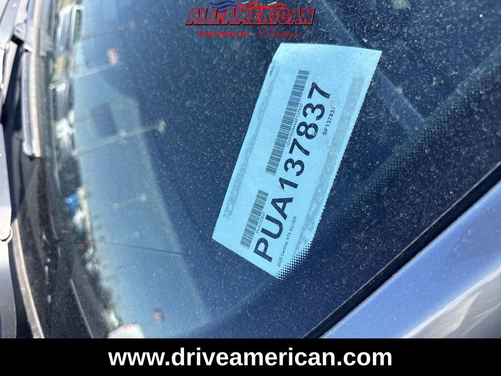 2025 Cadillac XT4 Premium Luxury