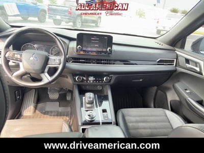 2022 Mitsubishi Outlander SE