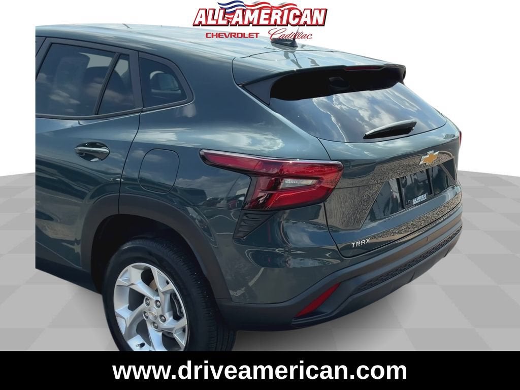 2025 Chevrolet Trax LS