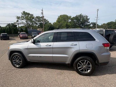 2020 Jeep Grand Cherokee Laredo E 4x4