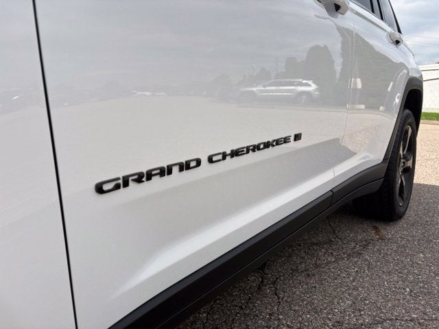 2023 Jeep Grand Cherokee Altitude 4x4