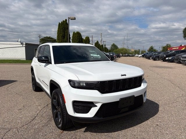 2023 Jeep Grand Cherokee Altitude 4x4