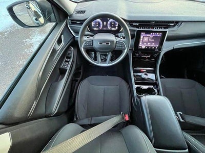 2023 Jeep Grand Cherokee Laredo 4x4