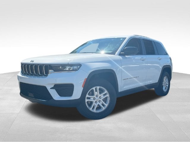2022 Jeep Grand Cherokee Laredo 4x4