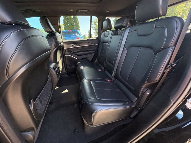 2023 Jeep Grand Cherokee Overland 4x4