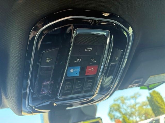 2023 Jeep Grand Cherokee Overland 4x4