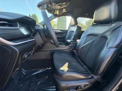 2023 Jeep Grand Cherokee L Altitude 4x4