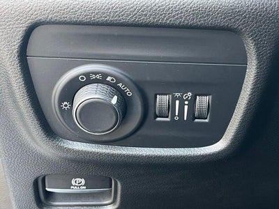 2023 Jeep Grand Cherokee L Laredo 4x4