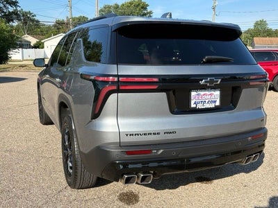 2024 Chevrolet Traverse AWD LT
