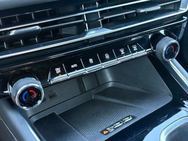 2024 Chevrolet Traverse AWD LT