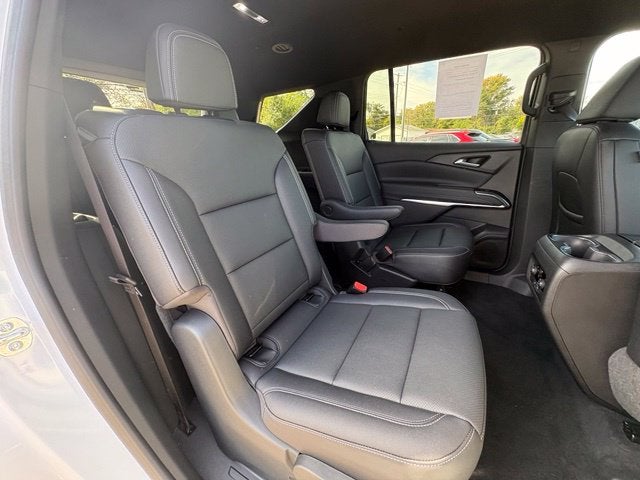 2025 Chevrolet Traverse AWD LT