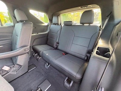 2025 Chevrolet Traverse AWD LT