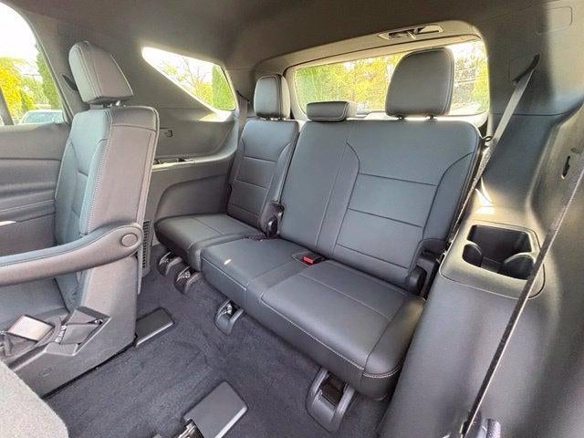 2025 Chevrolet Traverse AWD LT