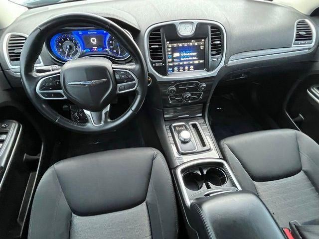 2022 Chrysler 300 Touring AWD