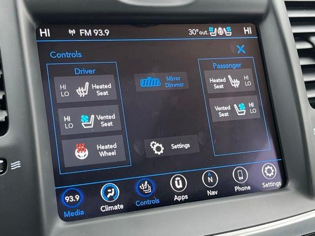 2023 Chrysler 300 Touring-L AWD