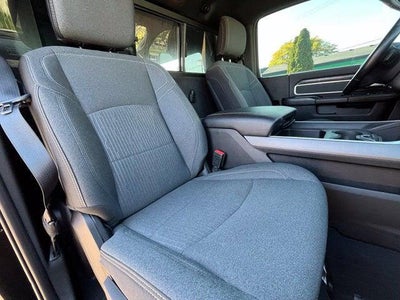 2022 RAM 2500 Big Horn Regular Cab 4x4 8' Box