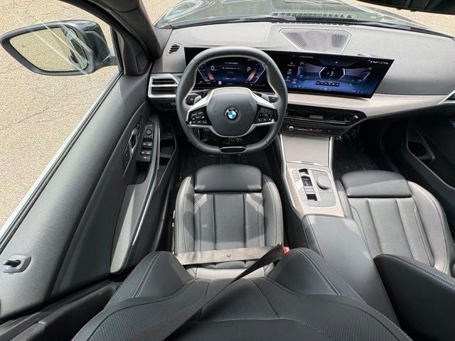 2025 BMW 330i xDrive