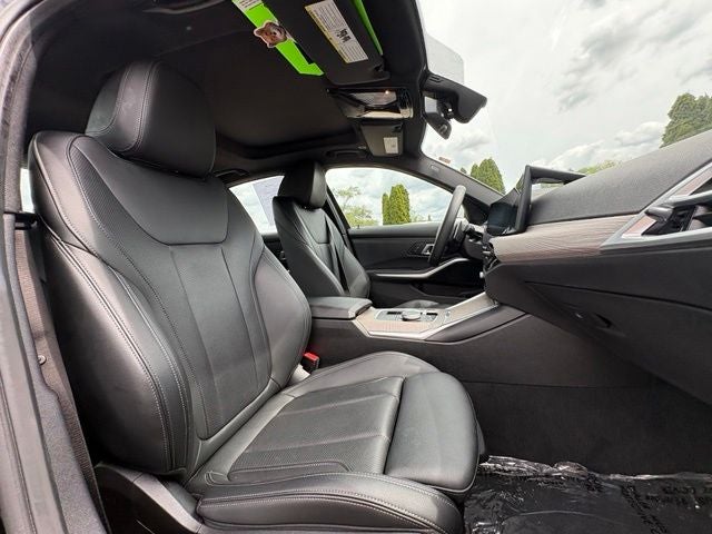 2025 BMW 330i xDrive