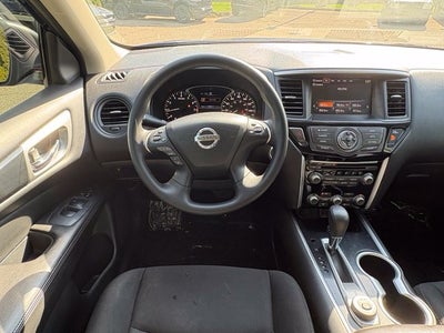 2019 Nissan Pathfinder S