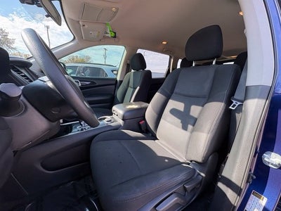2019 Nissan Pathfinder S
