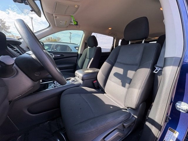 2019 Nissan Pathfinder S