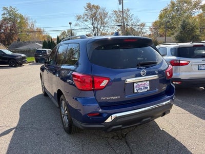 2019 Nissan Pathfinder S