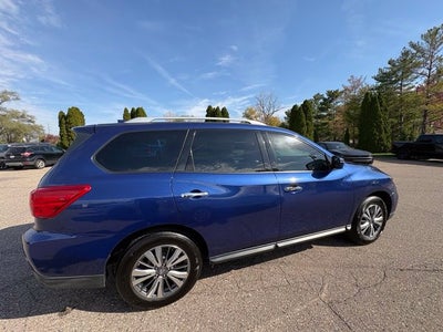 2019 Nissan Pathfinder S