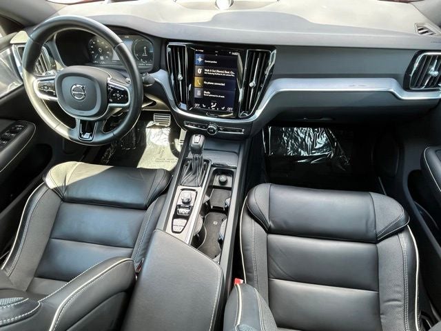 2019 Volvo S60 T6 R-Design