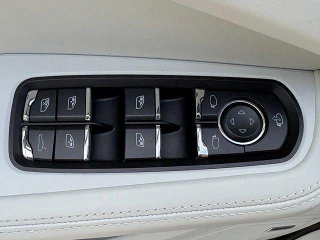 2024 Porsche Macan S
