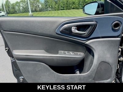 2016 Chrysler 200 S
