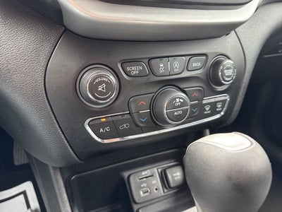 2017 Jeep Cherokee Overland