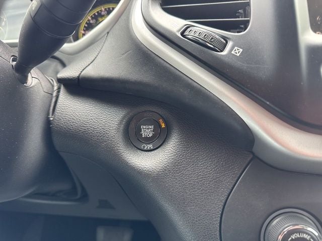 2017 Jeep Cherokee Overland