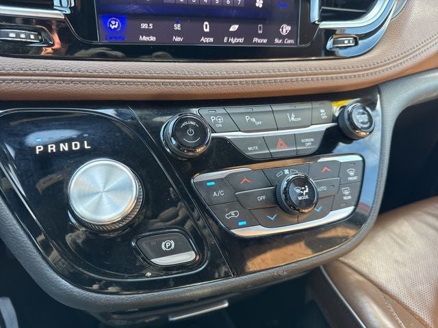 2020 Chrysler Pacifica Hybrid Limited