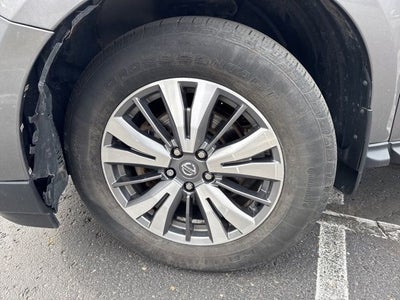 2019 Nissan Pathfinder SV