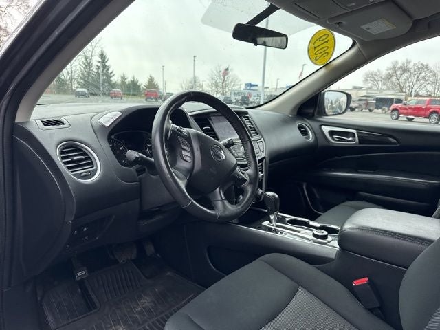 2019 Nissan Pathfinder SV