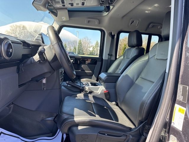 2025 INEOS Grenadier Base