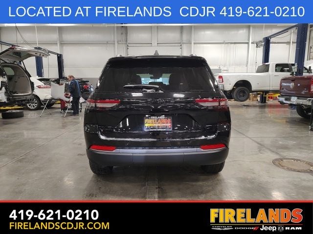 2026 Jeep Grand Cherokee Altitude