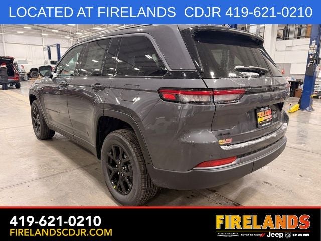 2026 Jeep Grand Cherokee Laredo