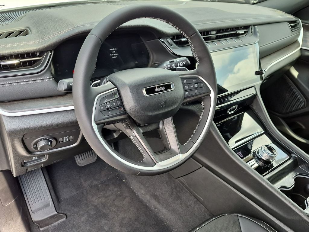 2026 Jeep Grand Cherokee Altitude