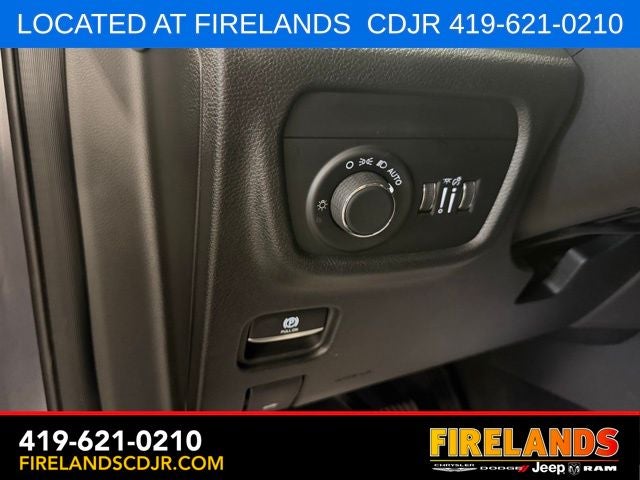 2026 Jeep Grand Cherokee Altitude