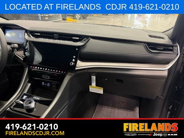 2026 Jeep Grand Cherokee Altitude