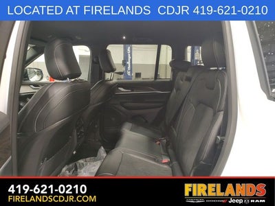 2026 Jeep Grand Cherokee Laredo