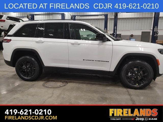 2026 Jeep Grand Cherokee Laredo